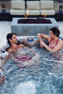 Couple dans un spa Aquilus