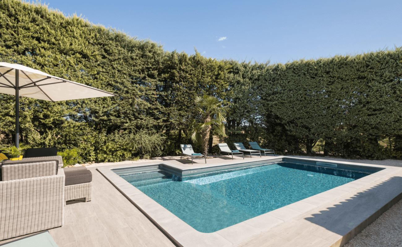 Une piscine en kit s'invite dans le Gard 1