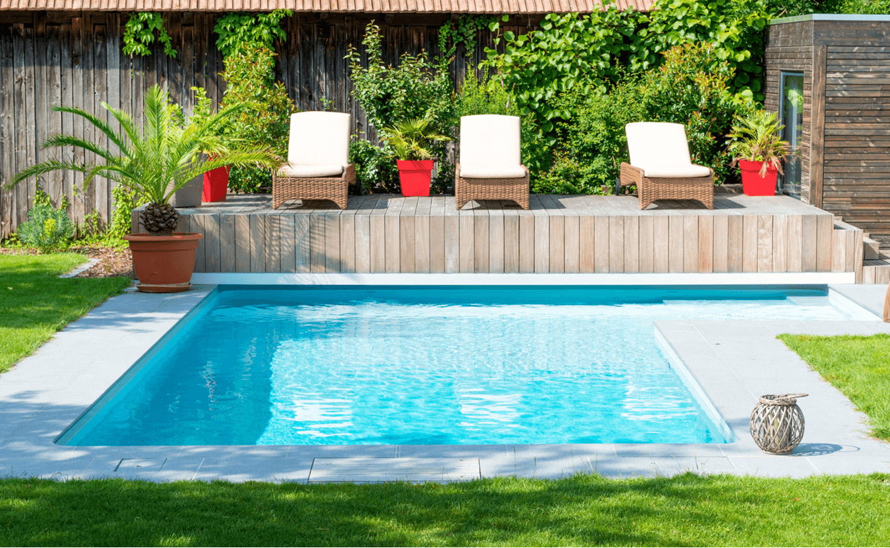 Classique et originale piscine modèle Maldives