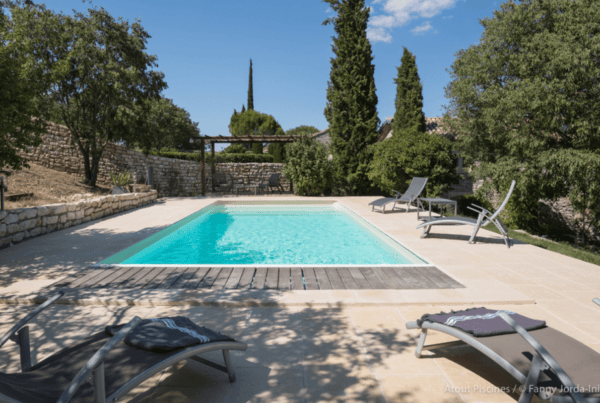 Une rénovation de piscine dans l’un des plus beaux villages de France 3