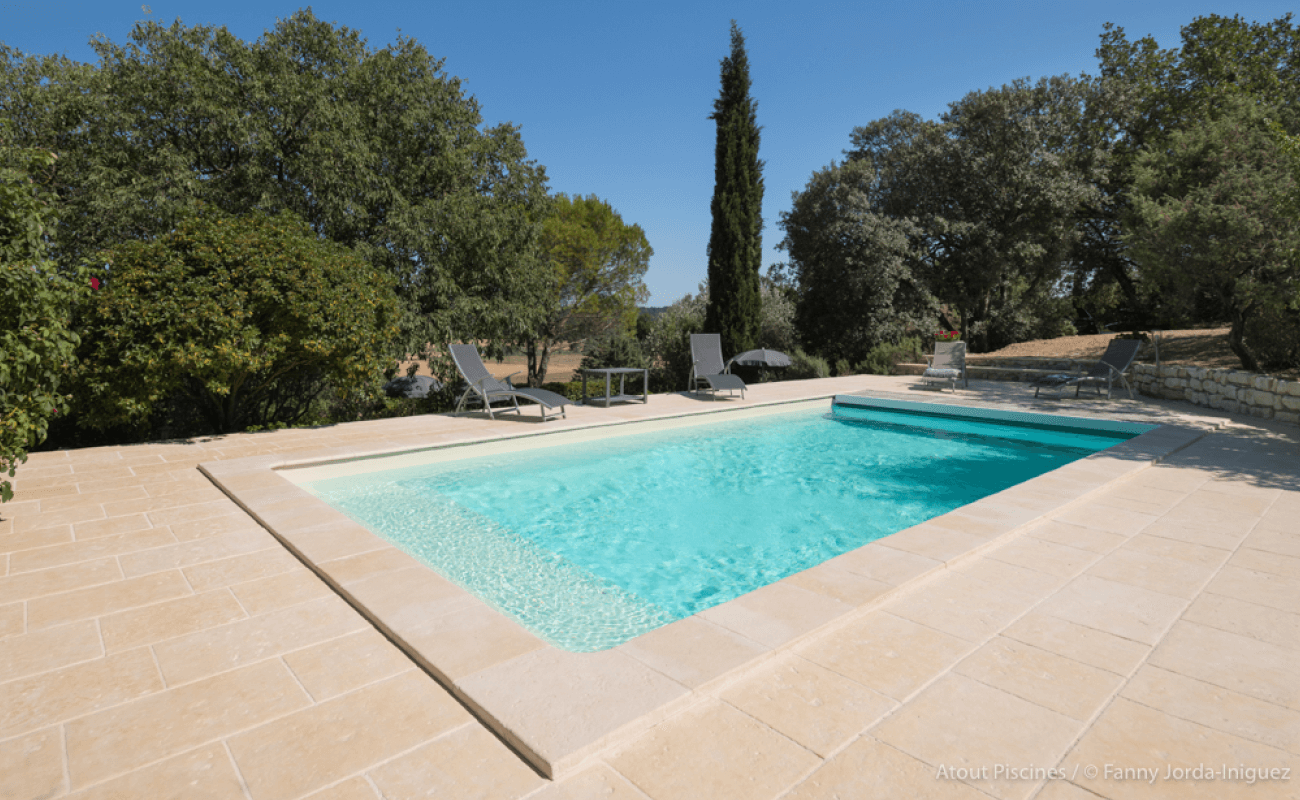 Une rénovation de piscine dans l’un des plus beaux villages de France 4