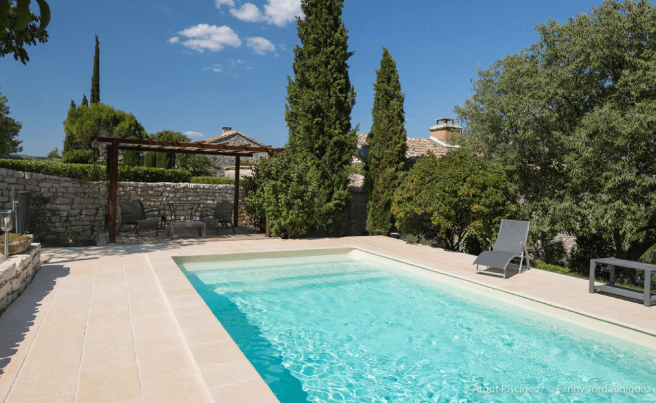 Une rénovation de piscine dans l’un des plus beaux villages de France 5