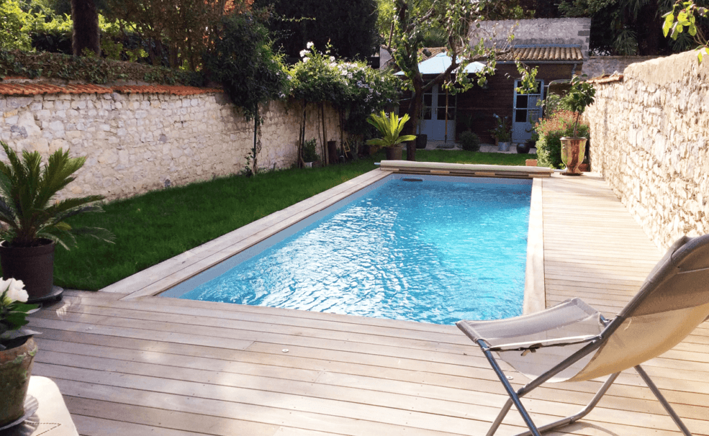 Piscine sur terrain inaccessible, défi relevé - Inspiration piscine ...