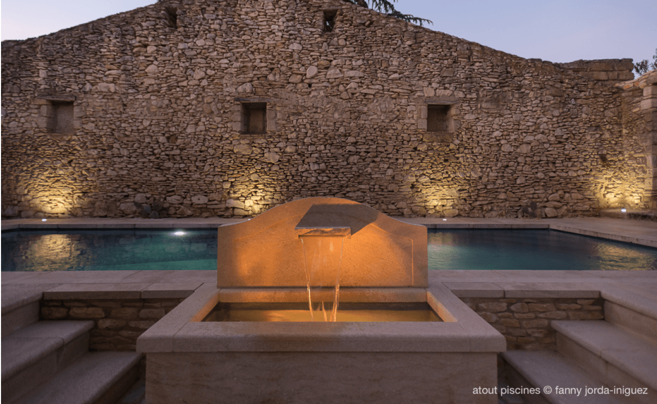 Piscine en Provence et fontaine de Jouvence Aquilus Uzès