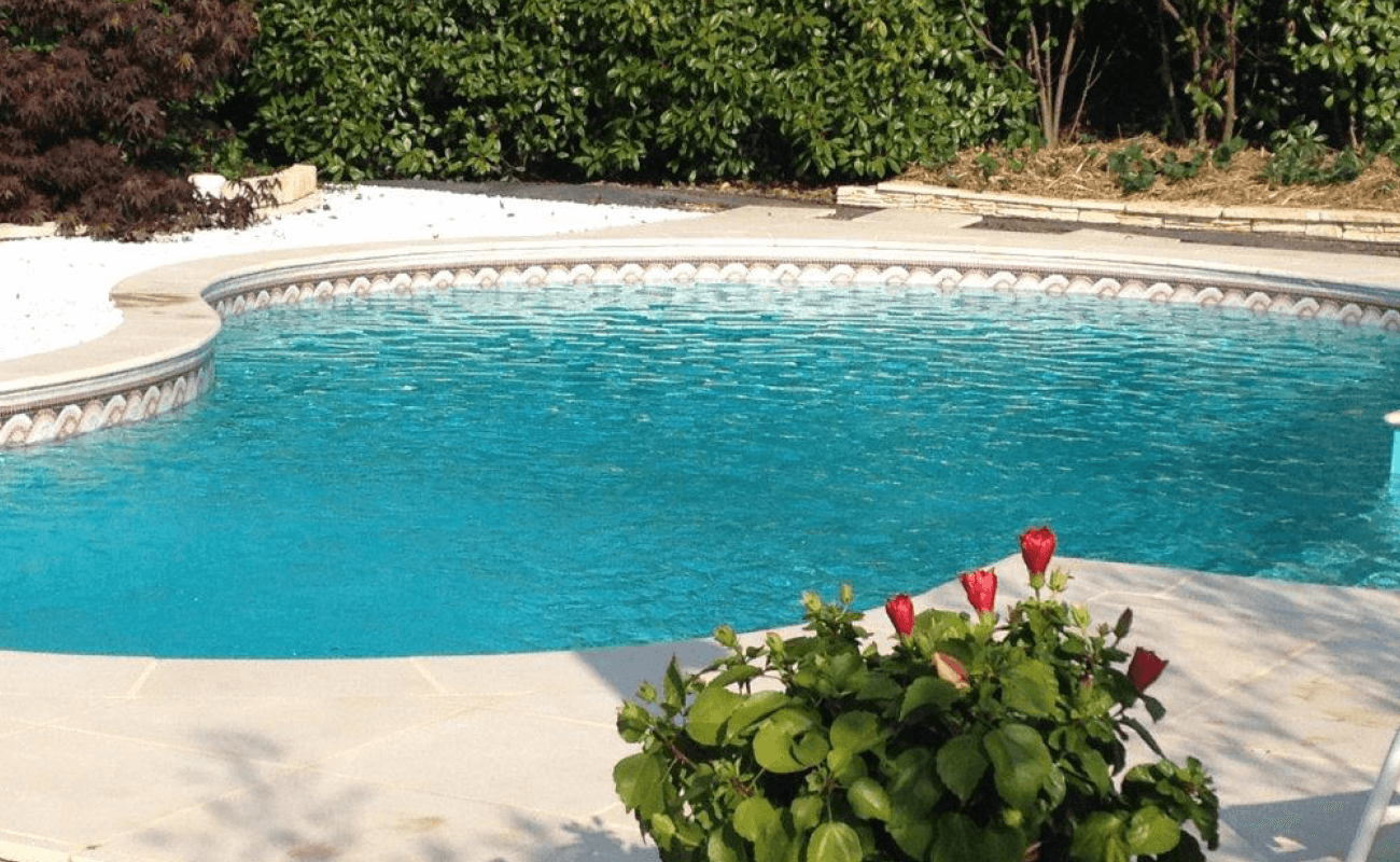 piscine aquilus arrondie Valence