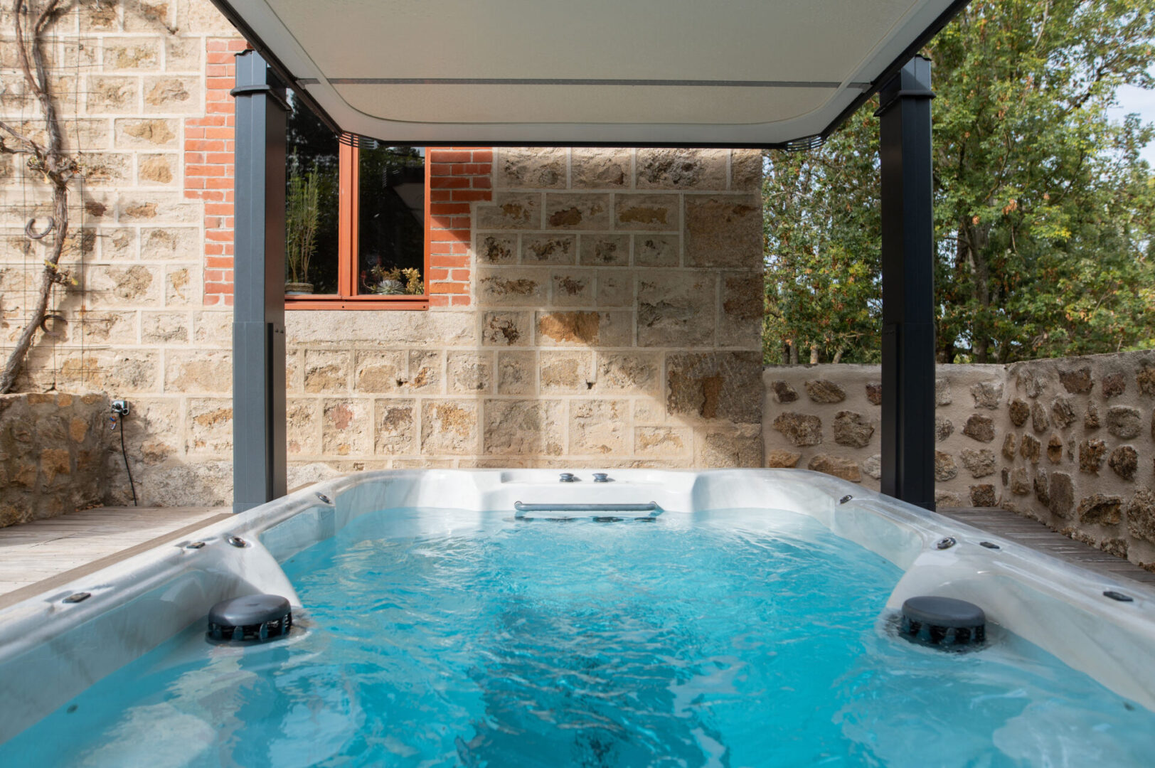 Spa de nage RF2 - AQUILUS FEURS